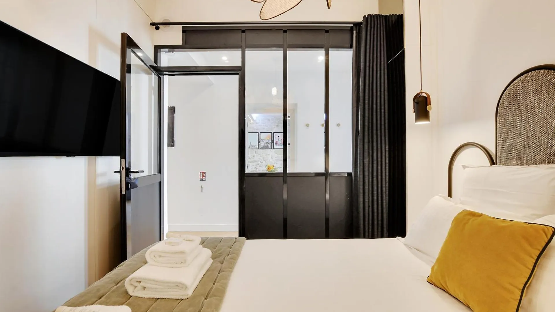 Sereners - Charming Serviced Apartments - Place Des Vosges Paris