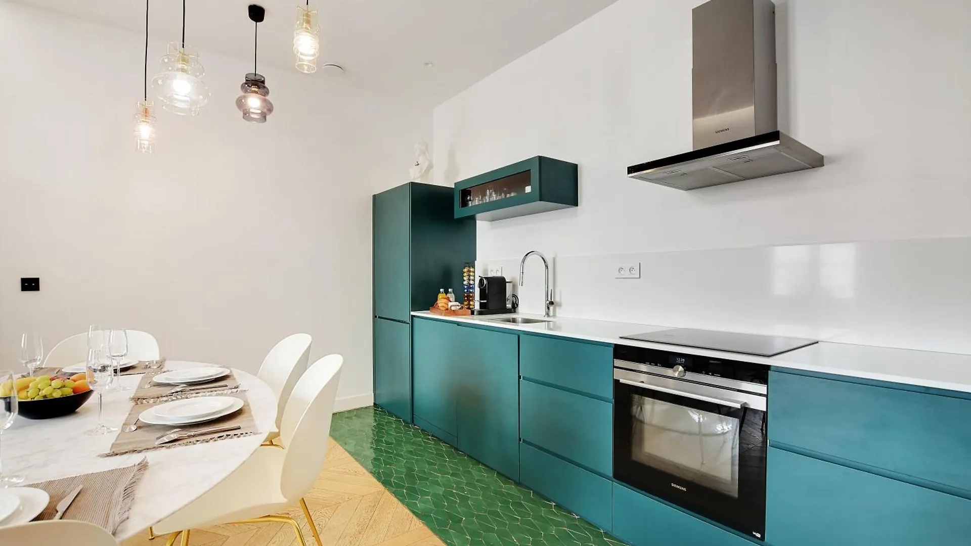 Sereners - Charming Serviced Apartments - Place Des Vosges Paris