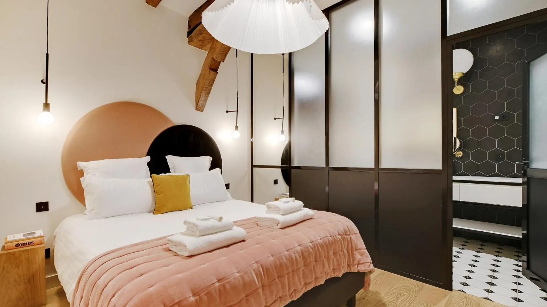 Sereners - Charming Serviced Apartments - Place Des Vosges Paris